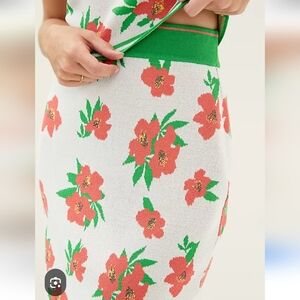 Eva‎ Franco Floral Knit Pencil Skirt Medium Cream Pink Green New